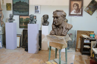 памятник Рыленкову