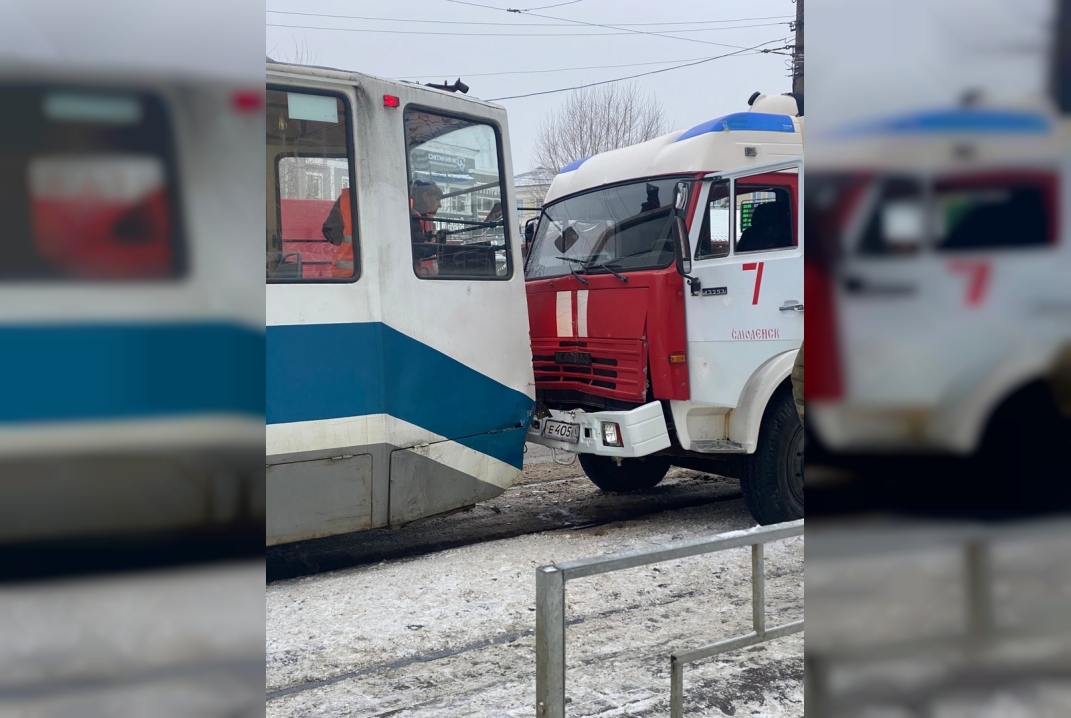 Уступи дорогу пожарной машине