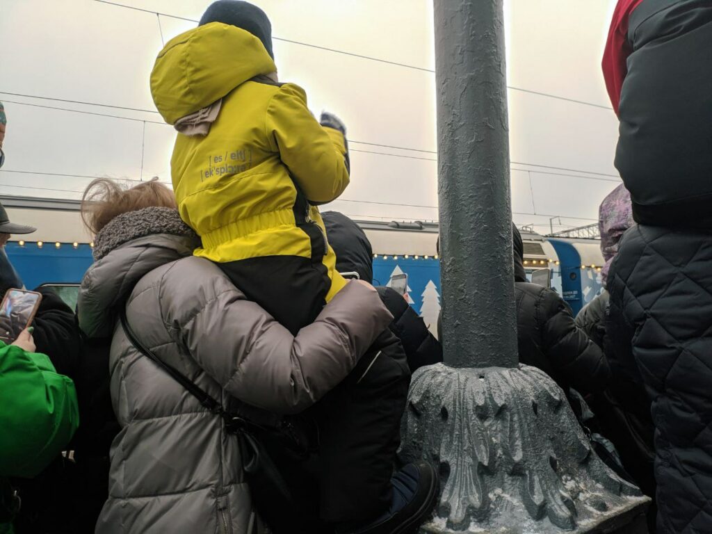 В Смоленск приехал дед с морозом