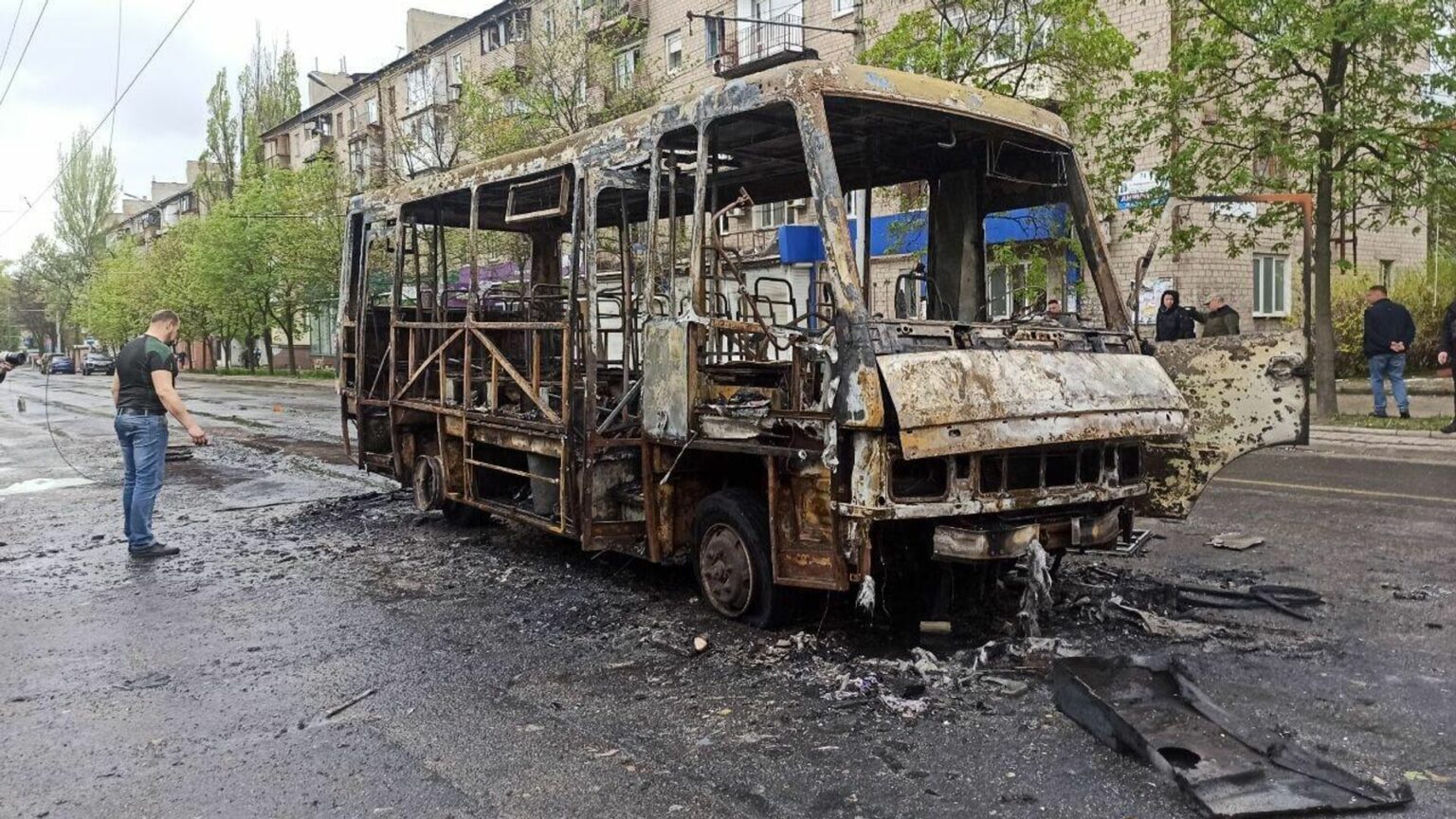 Табуреты один в другой