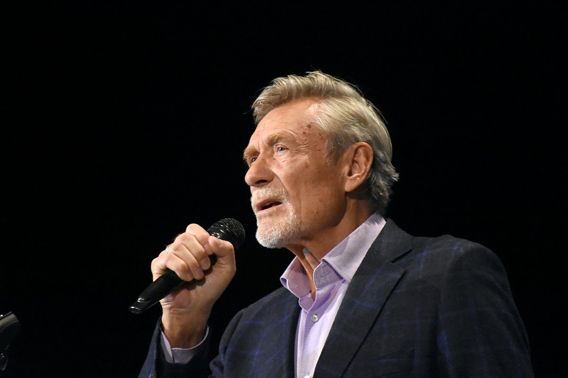 Александр Михайлов