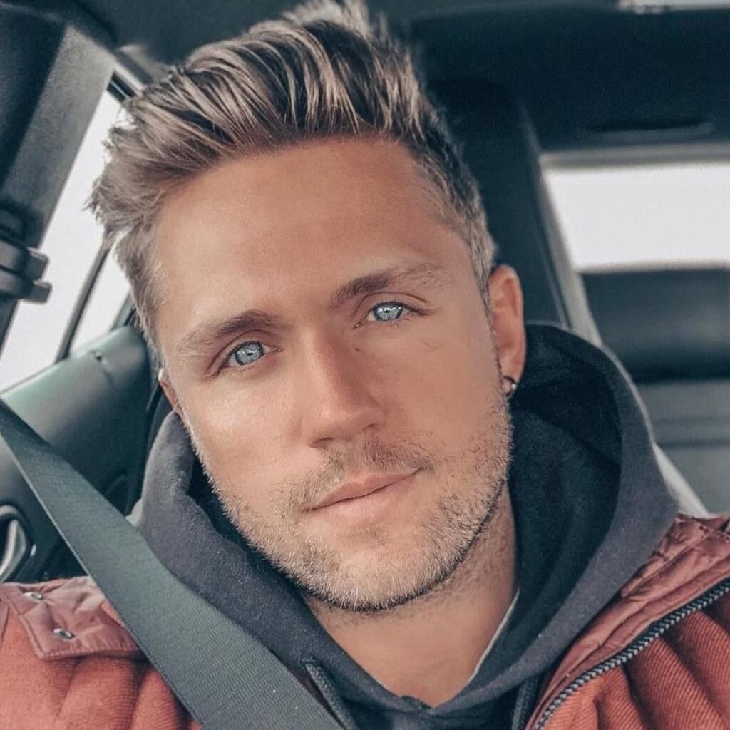 Певец Влад Соколовский не стал скрывать планы на свадьбу