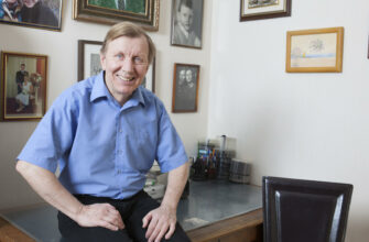 Юрий Чернов