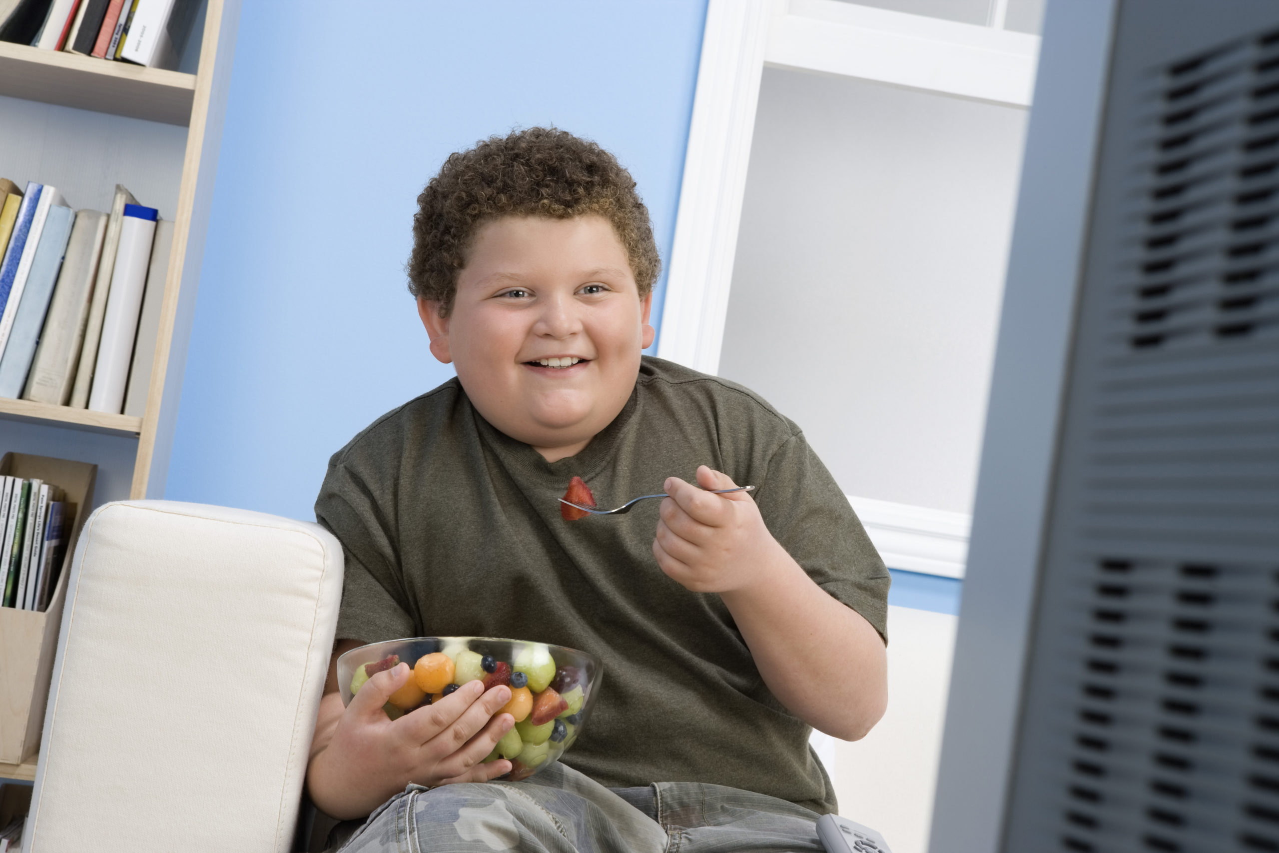 Почему ребенок полный. Толстый американский мальчик. Ожирение у подростков.