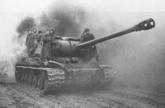 Советские танкисты в Венгрии, 1945, СССР