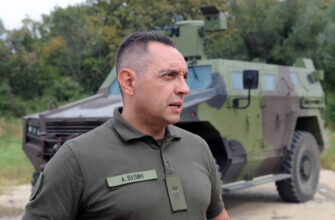 Александар Вулин