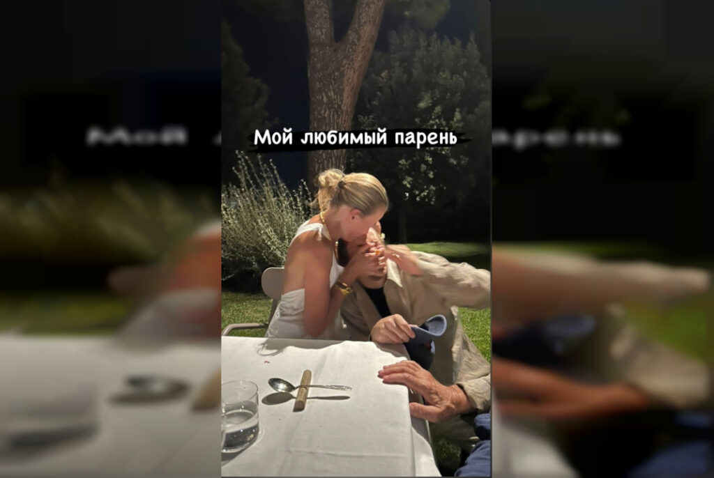 Телеведущая Юлия Высоцкая показала фото с сыном от Андрея Кончаловского