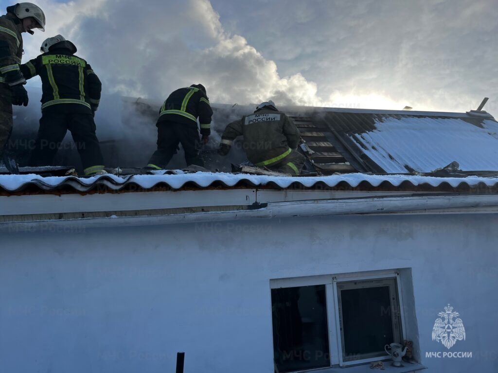 За субботу в Смоленской области сгорели бани, строительный вагончик и магазин