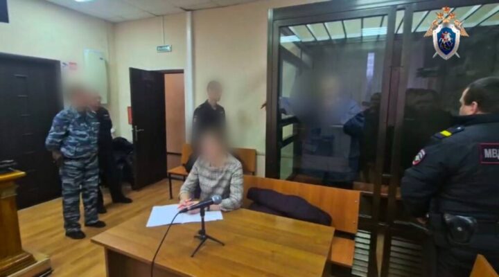 Фото девушки в душе без лица