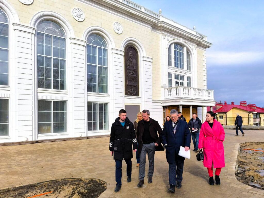 Глава Смоленска рассказал о создании органного концертного зала «Дом музыки»