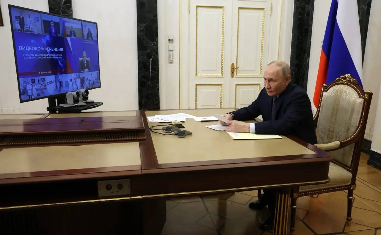 Владимир Путин по ВКС открыл новый смоленский онкодиспансер